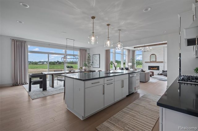 987 Buell Road, Rochester, MI 48363
