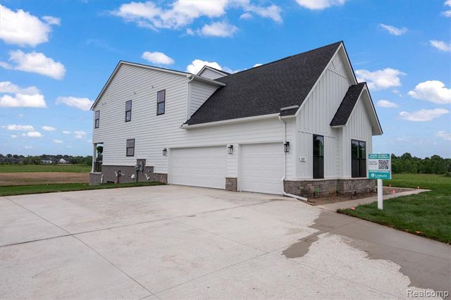 987 Buell Road, Rochester, MI 48363