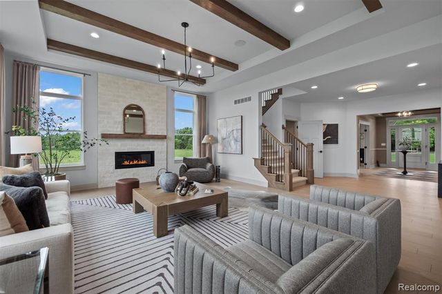 987 Buell Road, Rochester, MI 48363