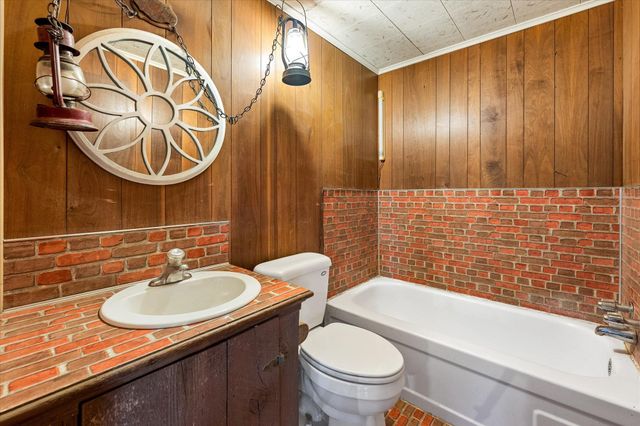 12717 S Spotted Rd, Cheney, WA 99004