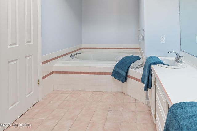 3 Drew Court, Monmouth Beach, NJ 07750