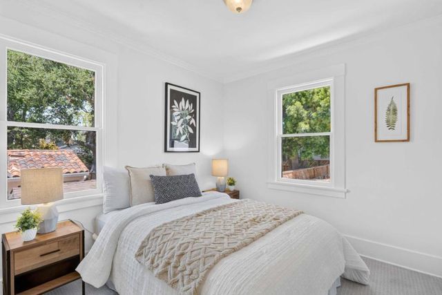 1321 Hopkins Avenue, Palo Alto, CA 94301