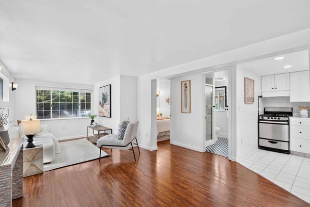 1321 Hopkins Avenue, Palo Alto, CA 94301