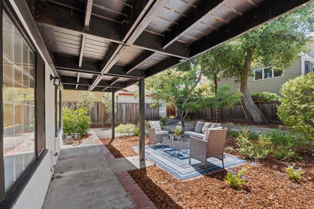 1321 Hopkins Avenue, Palo Alto, CA 94301