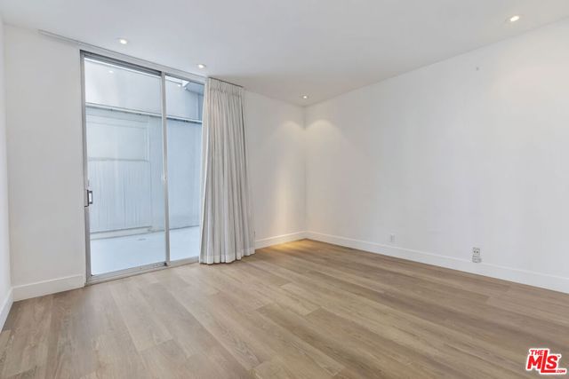 1100 Alta Loma, West Hollywood, CA 90069