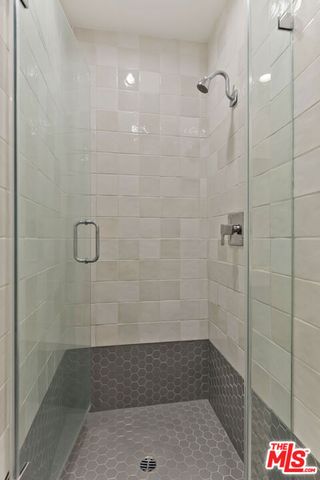 1100 Alta Loma, West Hollywood, CA 90069