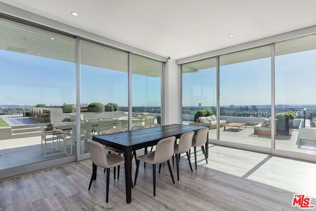 1100 Alta Loma, West Hollywood, CA 90069