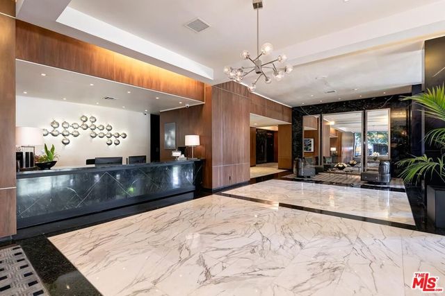 1100 Alta Loma, West Hollywood, CA 90069