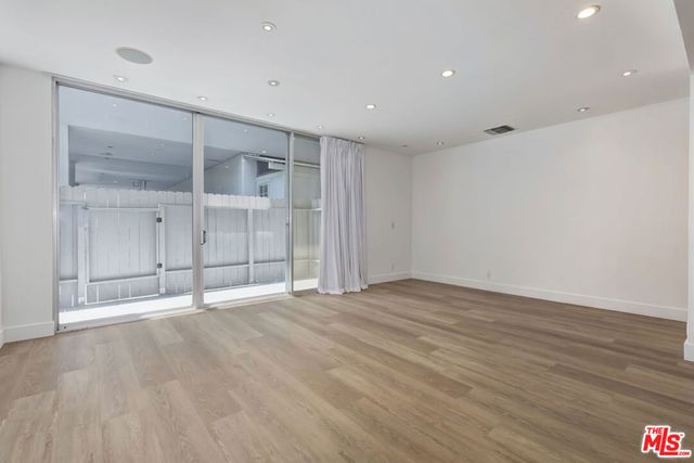 1100 Alta Loma, West Hollywood, CA 90069