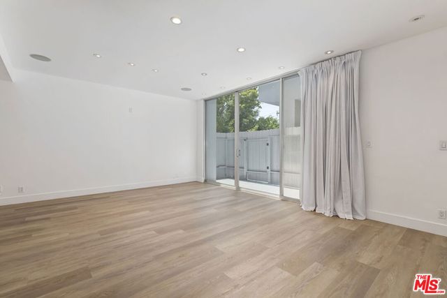 1100 Alta Loma, West Hollywood, CA 90069