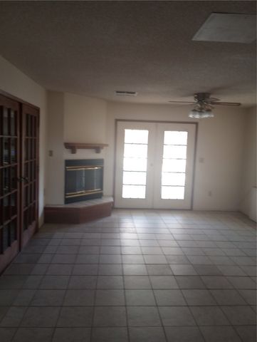 1811 Escalera Circle, Bullhead City, AZ 86442