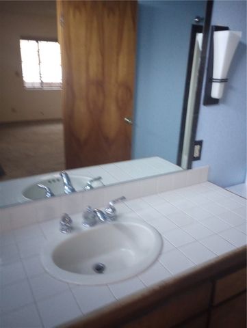 1811 Escalera Circle, Bullhead City, AZ 86442