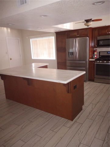 1811 Escalera Circle, Bullhead City, AZ 86442