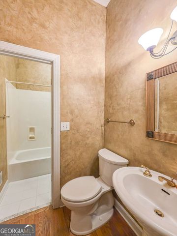 3712 Frederica Road, Berkeley Lake, GA 30096