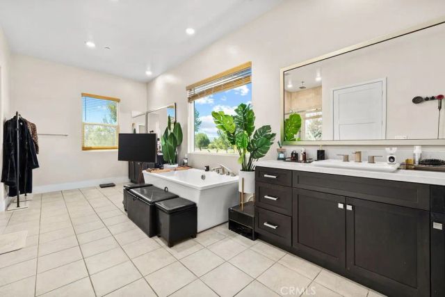 102 Balance, Irvine, CA 92618