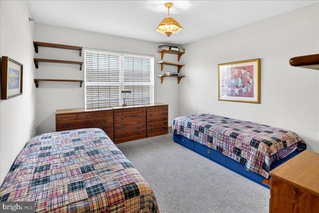 208 SUNFLOWER LN, Princeton Junction, NJ 08550