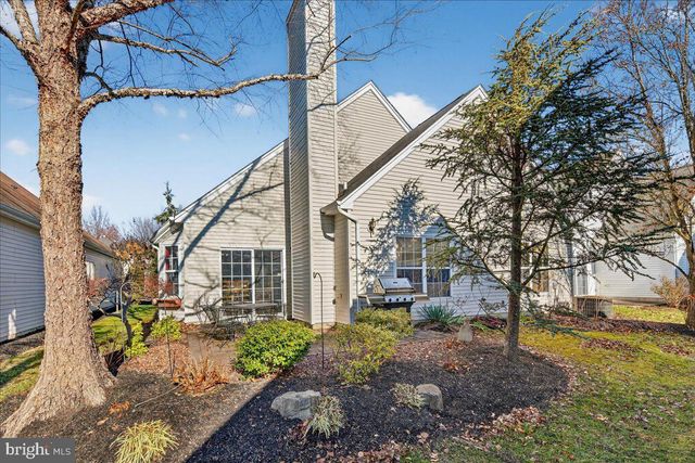 208 SUNFLOWER LN, Princeton Junction, NJ 08550