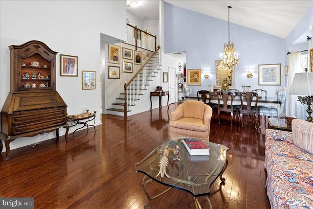 208 SUNFLOWER LN, Princeton Junction, NJ 08550