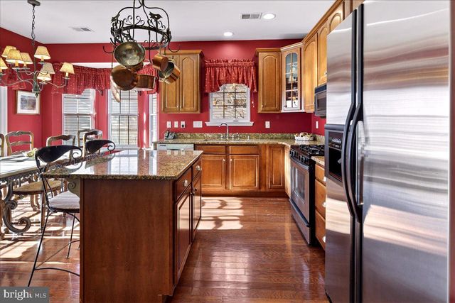 208 SUNFLOWER LN, Princeton Junction, NJ 08550