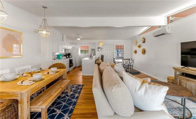 24 Nassau Dr, Rockport, TX 78382