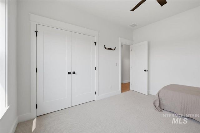 13958 Raptor Ln, Caldwell, ID 83607