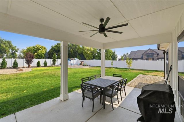 13958 Raptor Ln, Caldwell, ID 83607