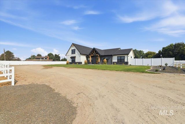 13958 Raptor Ln, Caldwell, ID 83607