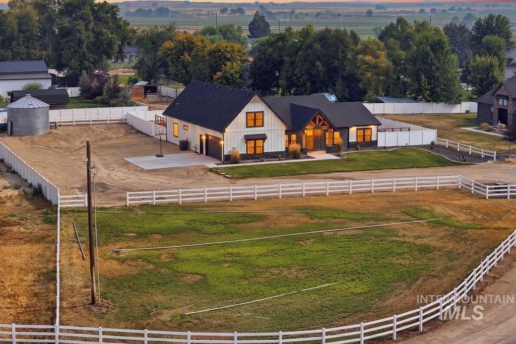 13958 Raptor Ln, Caldwell, ID 83607 photo 1