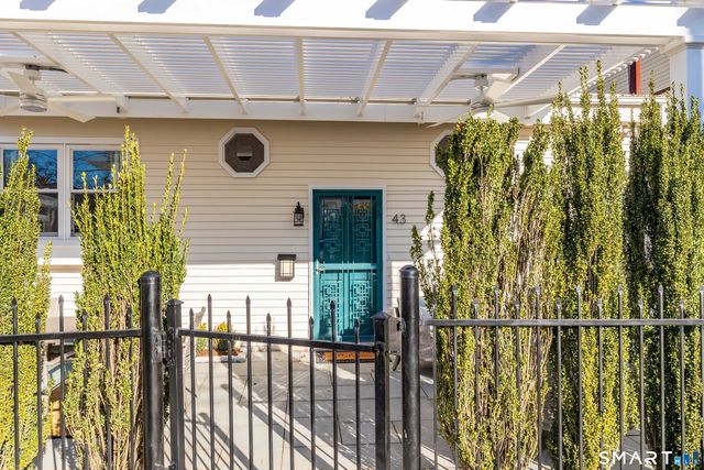43 Woodland Street, New Haven, CT 06511