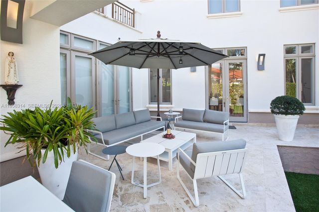 165 Paloma Drive, Coral Gables, FL 33143