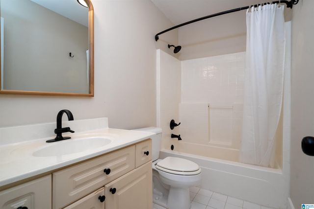 2421 MOUNTAIN DRIVE, Hoover, AL 35226