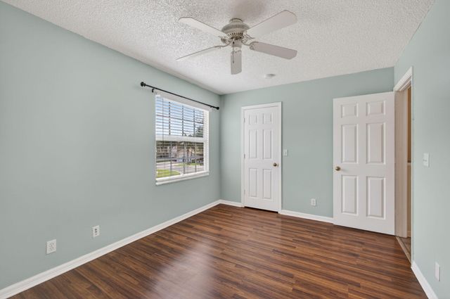 106 Wooden Mill Terrace, Jupiter, FL 33458