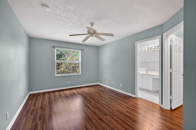 106 Wooden Mill Terrace, Jupiter, FL 33458