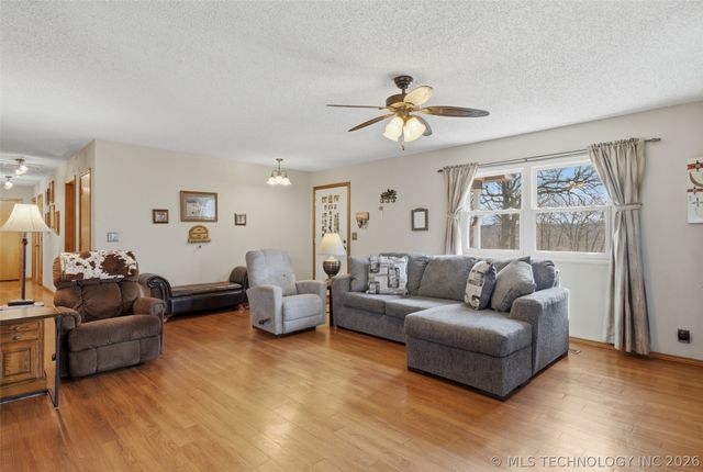 28254 S 4310, Vinita, OK 74301