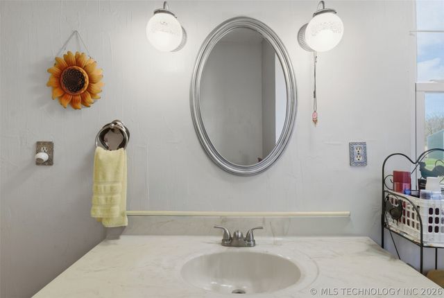 28254 S 4310, Vinita, OK 74301