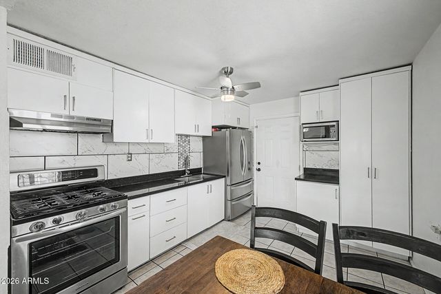502 W CHAMBERS Street, Phoenix, AZ 85041