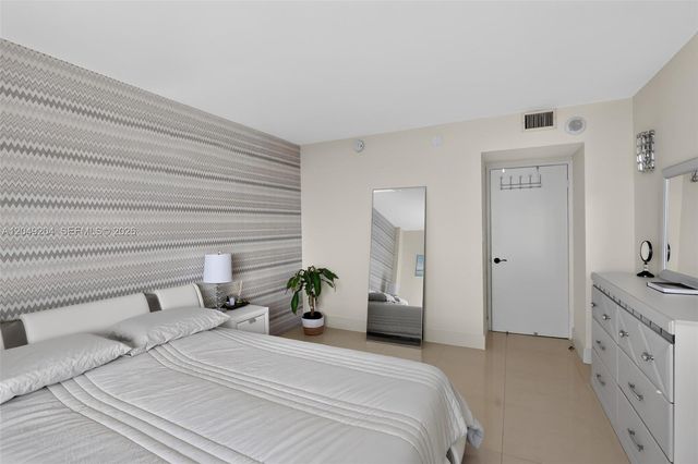 20505 E Country Club Dr 1739, Aventura, FL 33180