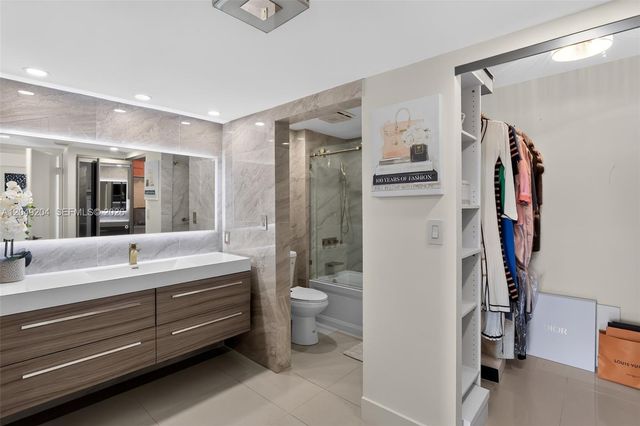20505 E Country Club Dr 1739, Aventura, FL 33180