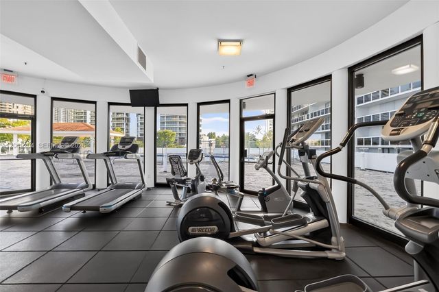 20505 E Country Club Dr 1739, Aventura, FL 33180