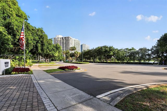 20505 E Country Club Dr 1739, Aventura, FL 33180