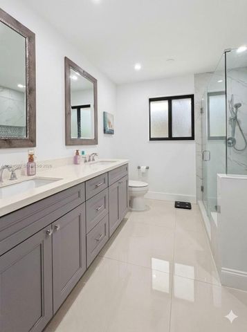 8695 SW 110th St, Miami, FL 33156