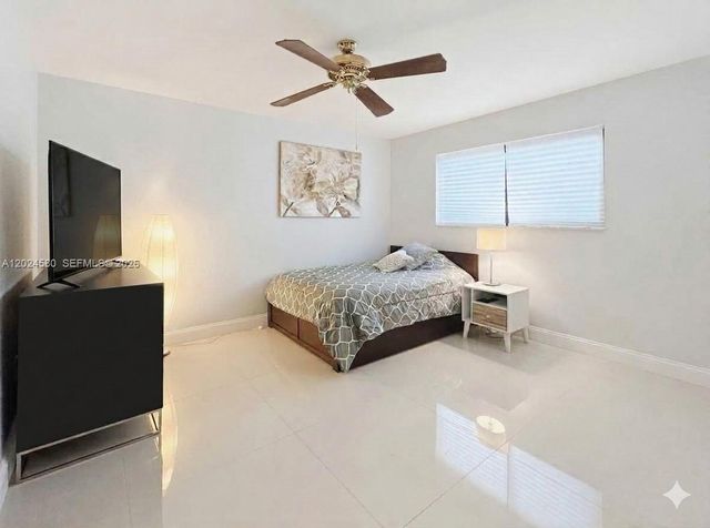 8695 SW 110th St, Miami, FL 33156