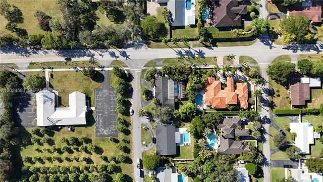 8695 SW 110th St, Miami, FL 33156