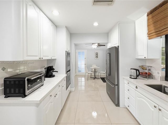 8695 SW 110th St, Miami, FL 33156