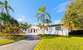 8695 SW 110th St, Miami, FL 33156