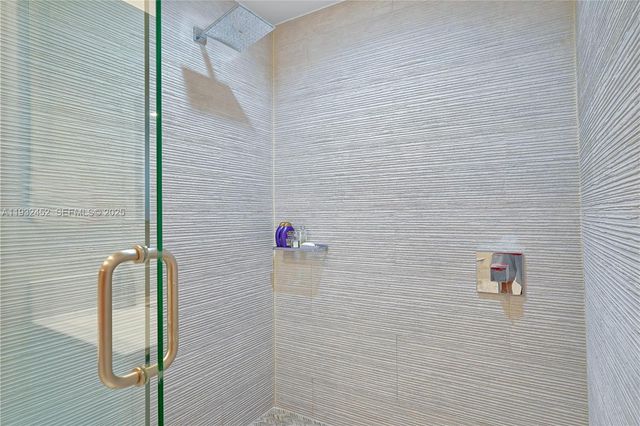 901 Brickell Key Blvd 2507, Miami, FL 33131