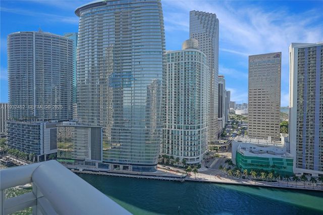 901 Brickell Key Blvd 2507, Miami, FL 33131