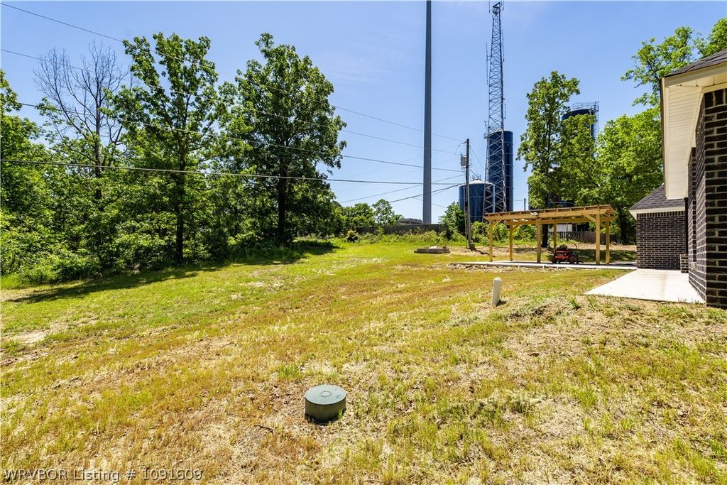 6020 Tower Circle 6020 Tower Circle