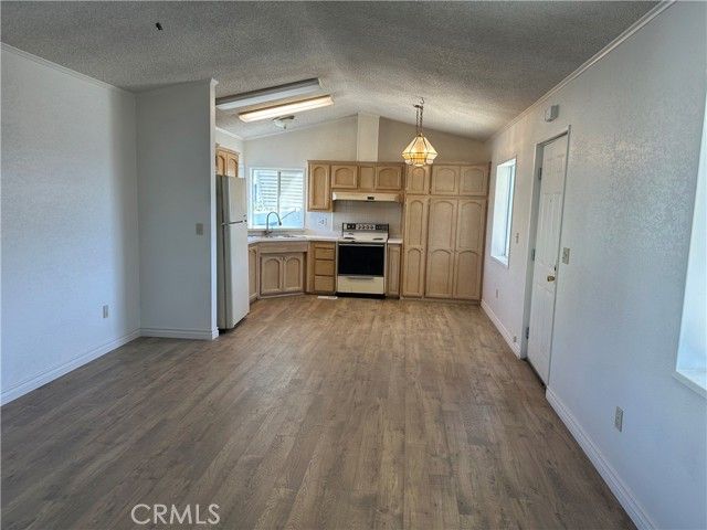1010 Terrace 127, San Bernardino, CA 92410