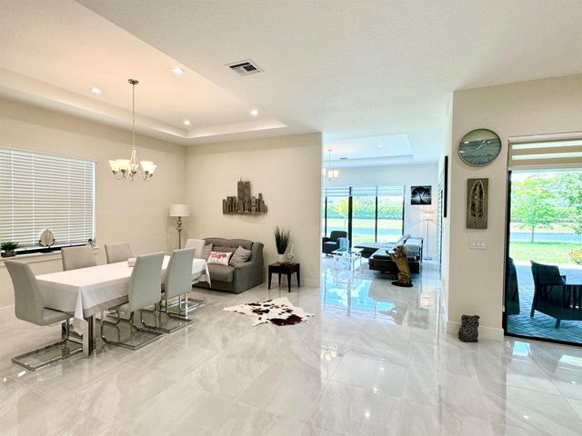 2848 Gin Berry Way, West Palm Beach, FL 33401